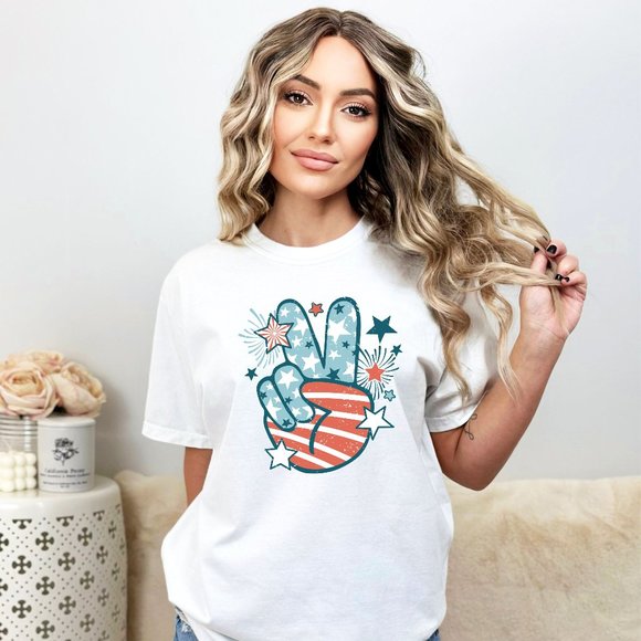 Trendy Peace Sign Fireworks Patriotic American USA July 4th Graphic Tee Shirt - Picture 4 of 5